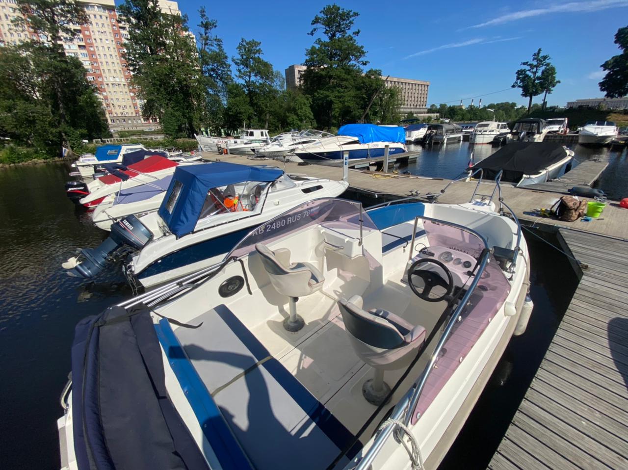 Rent boat spb. Аренда катера в Санкт-Петербурге. Стильно украсить борт на катере Корвет 600. Corvet 600dc Размеры.